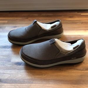 Brand New Men’s OluKai Makia slip-ons.